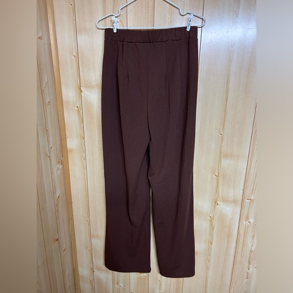 High Waisted Straight Leg Trouser - Picture 2 of 2